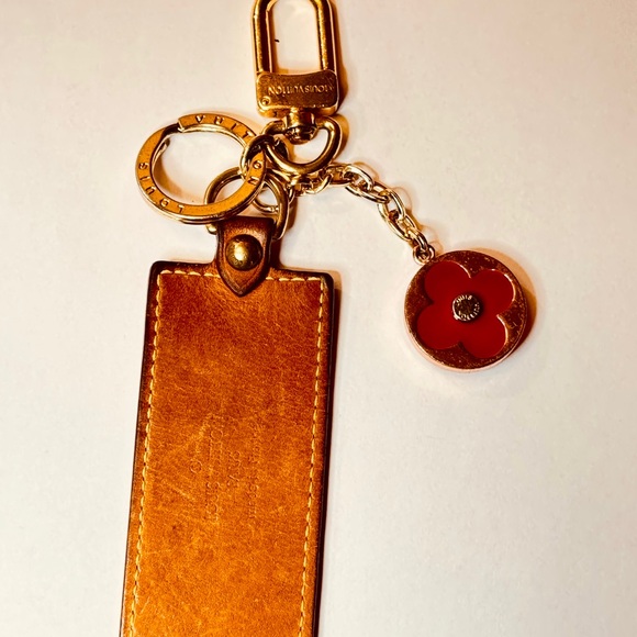 Louis Vuitton Tan Leather Key Holder - Picture 10 of 14